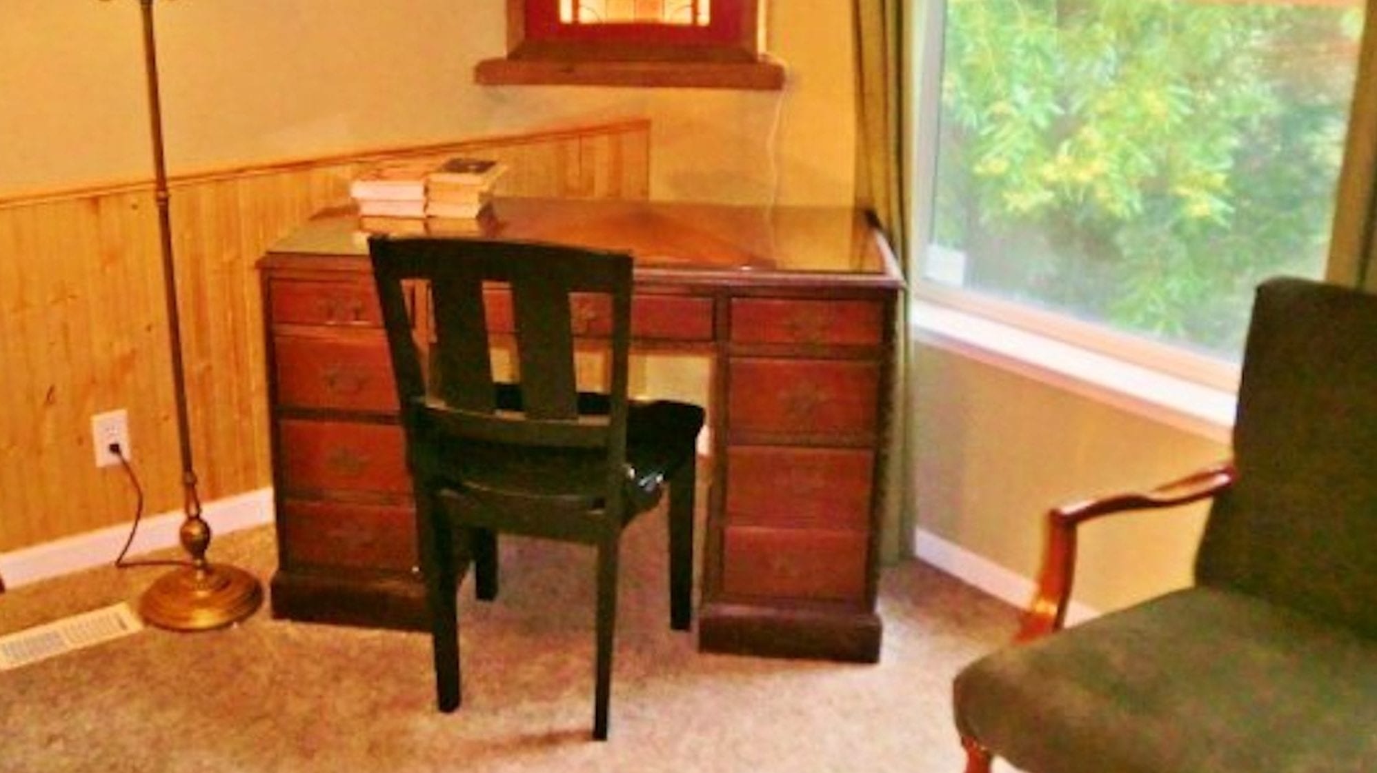 Finch suite living room at Creekside Inn and Resort