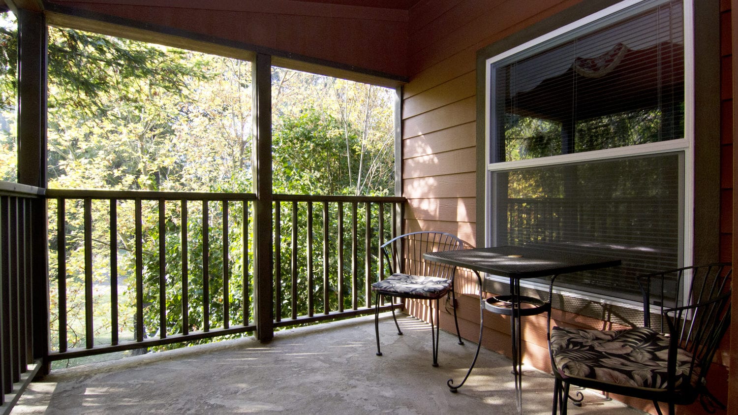 Pinot Suite deck